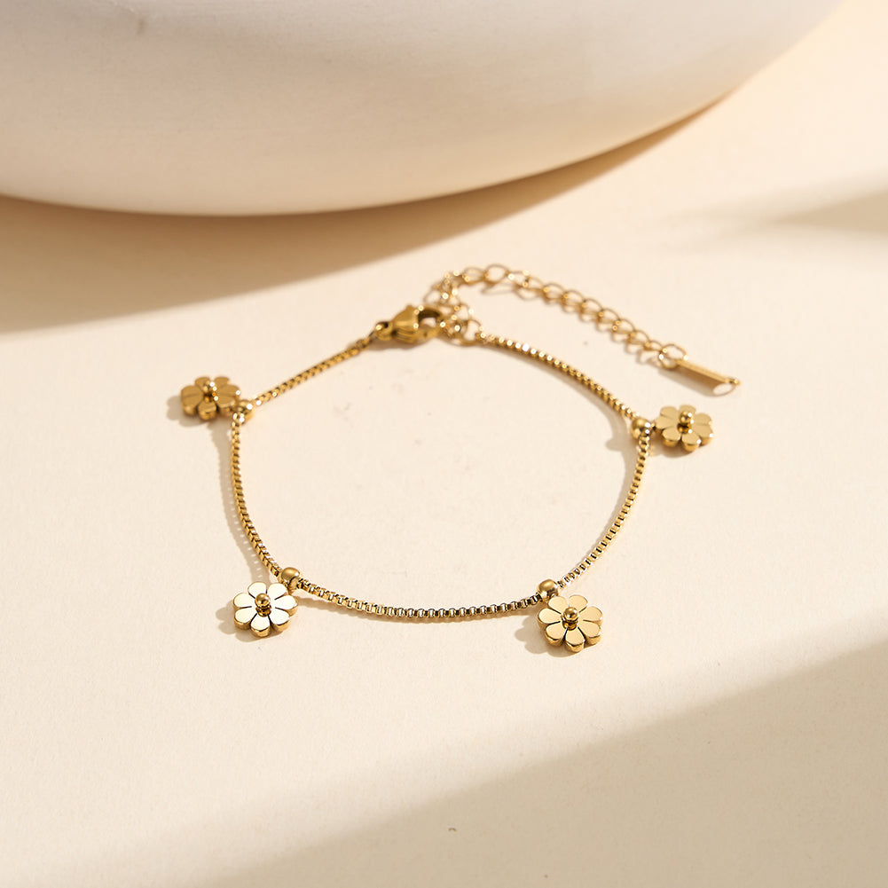Aura Blossom // Sculptural Five-Petal Flower Charm Anklet