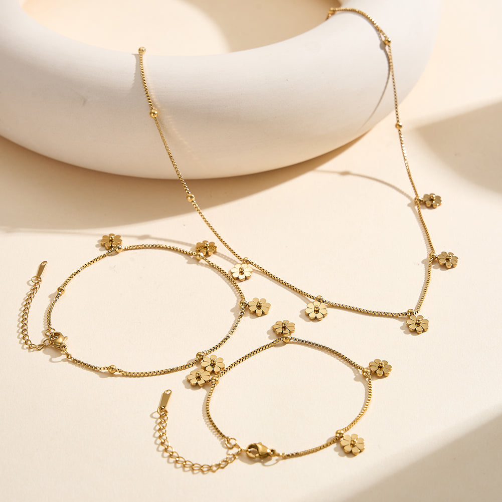 Aura Blossom // Sculptural Five Flower Charm Bracelet