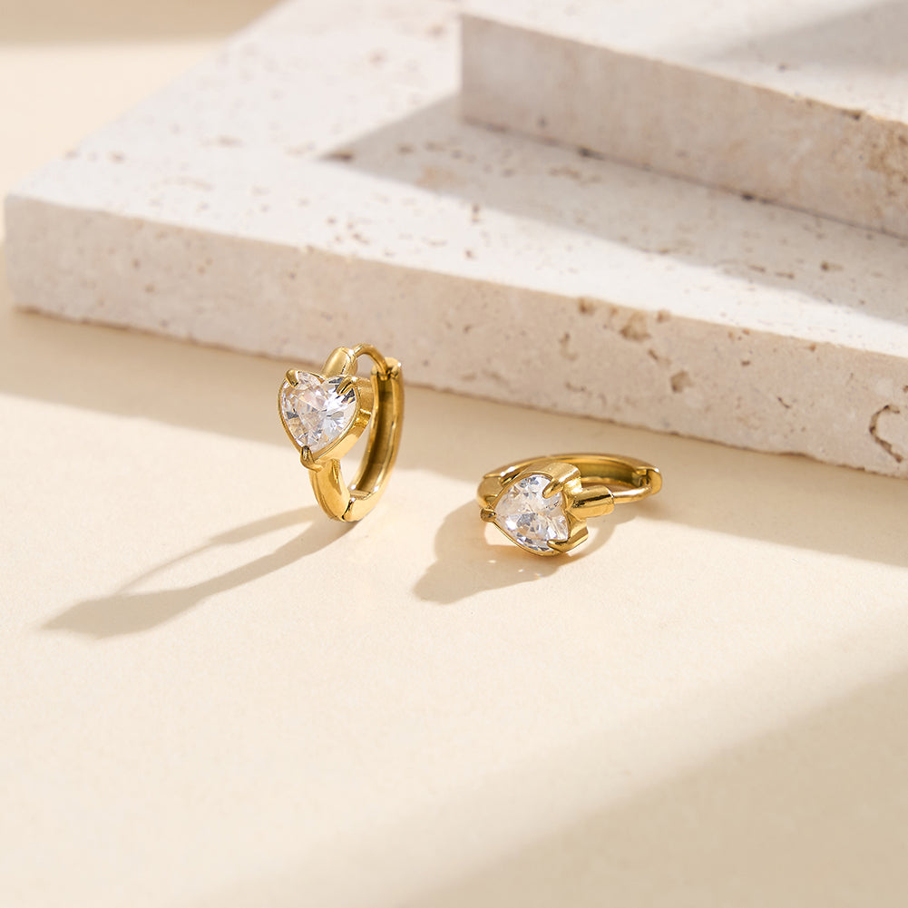 Aura Amour // Solitaire Heart-Cut CZ Huggie Earrings (6mm)