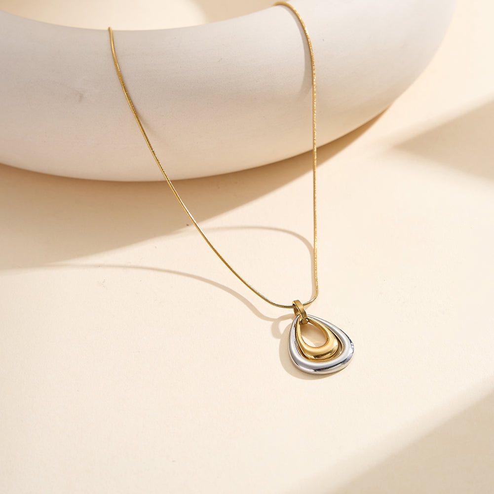 Velvet Oracle // Two-Tone Nested Waterdrop Pendant Necklace