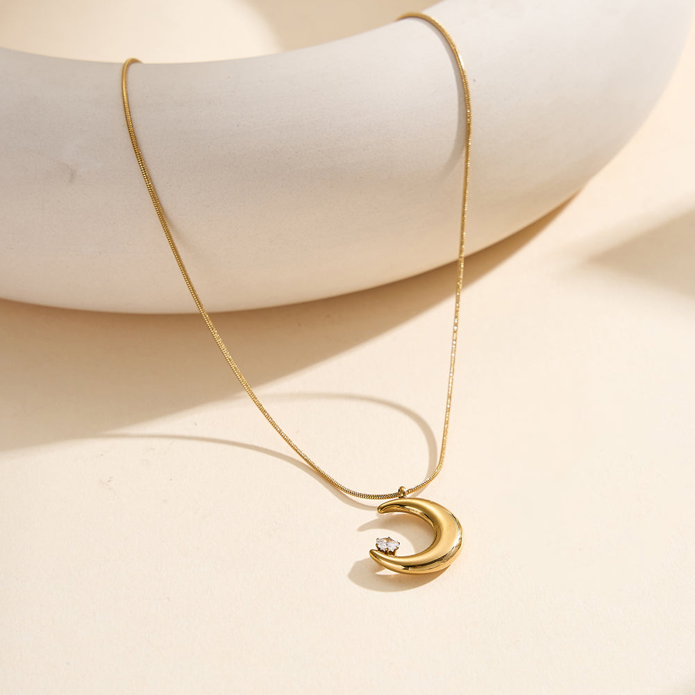 Aura Celestial // Sculptural Crescent Moon CZ Pendant Necklace