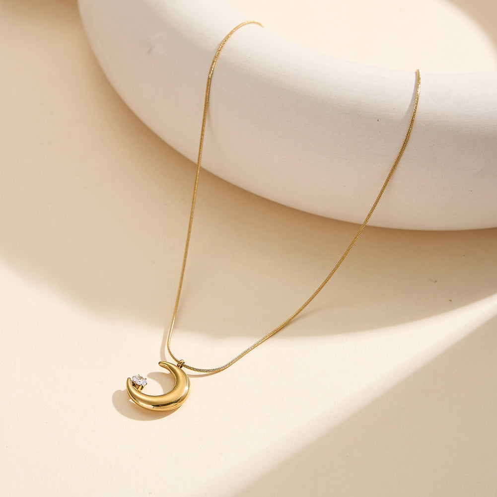 Aura Celestial // Sculptural Crescent Moon CZ Pendant Necklace