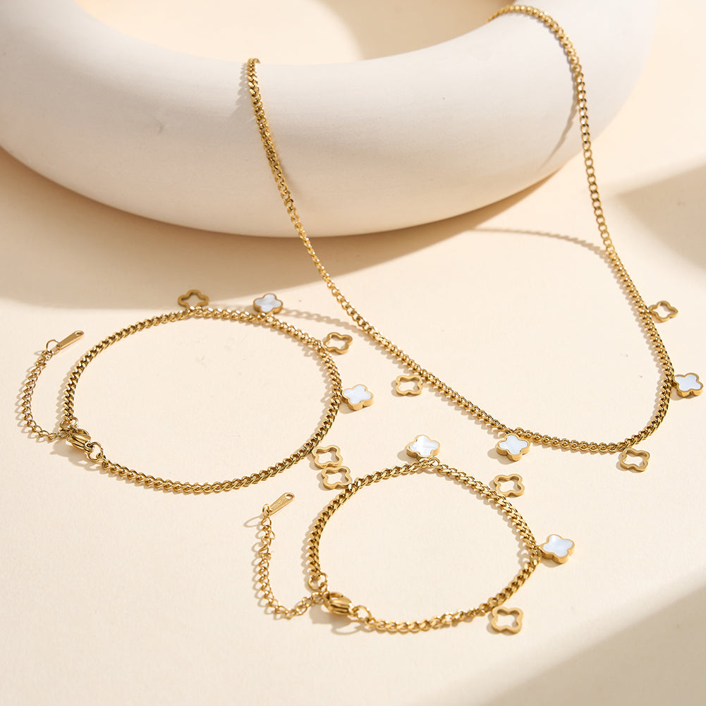 Aura Celestial // Mother of Pearl Clover Charm Anklet