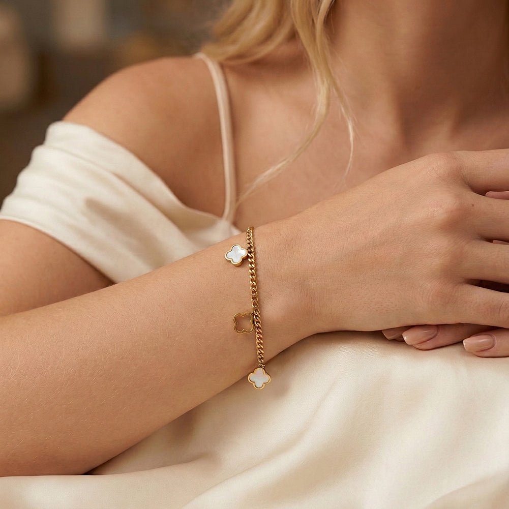 Aura Celestial // Mother of Pearl Clover Charm Bracelet