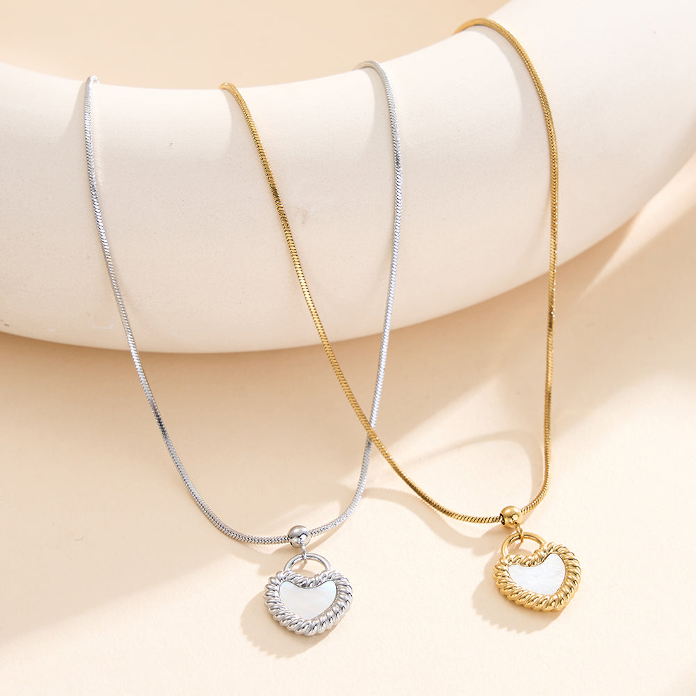 Elegant French Vintage Engraved Heart Shell Pendant Necklace
