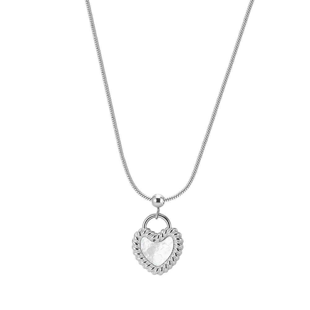 Elegant French Vintage Engraved Heart Shell Pendant Necklace
