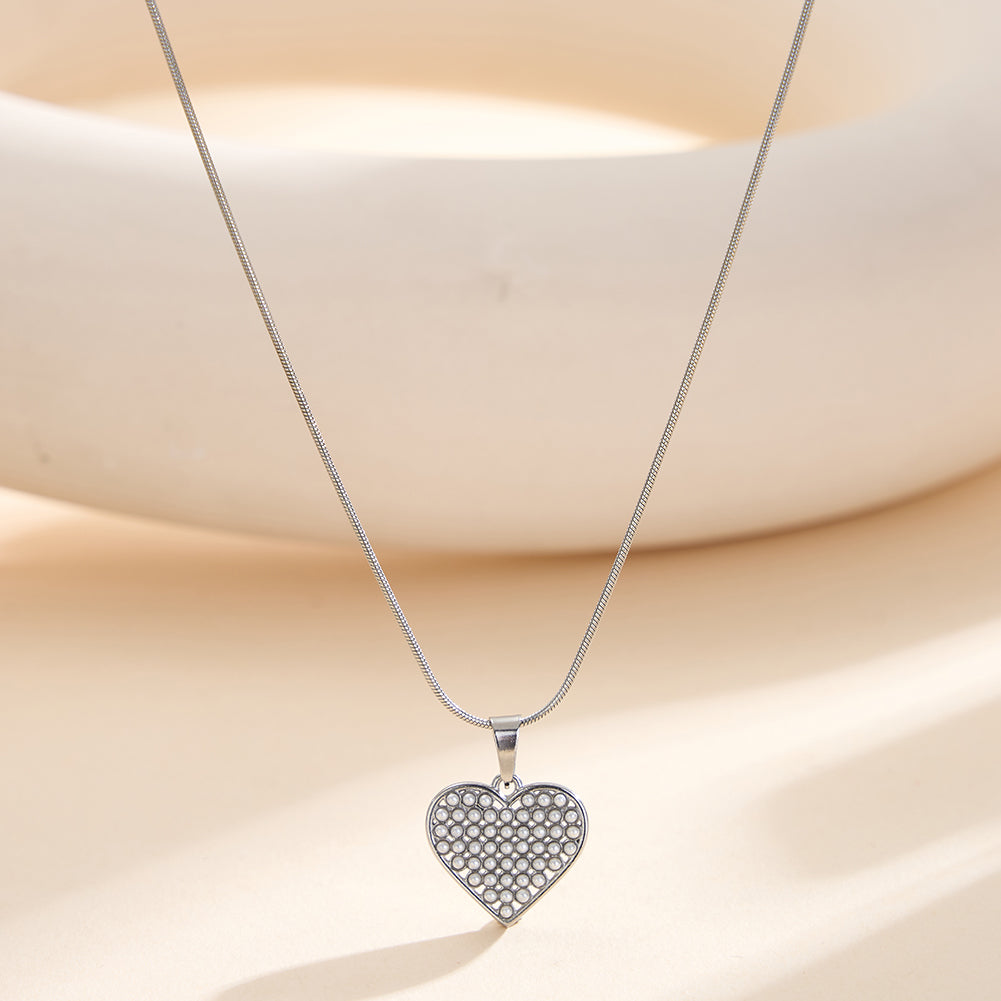 Dainty Micro-Pavé Shell Pearl Heart Pendant Necklace