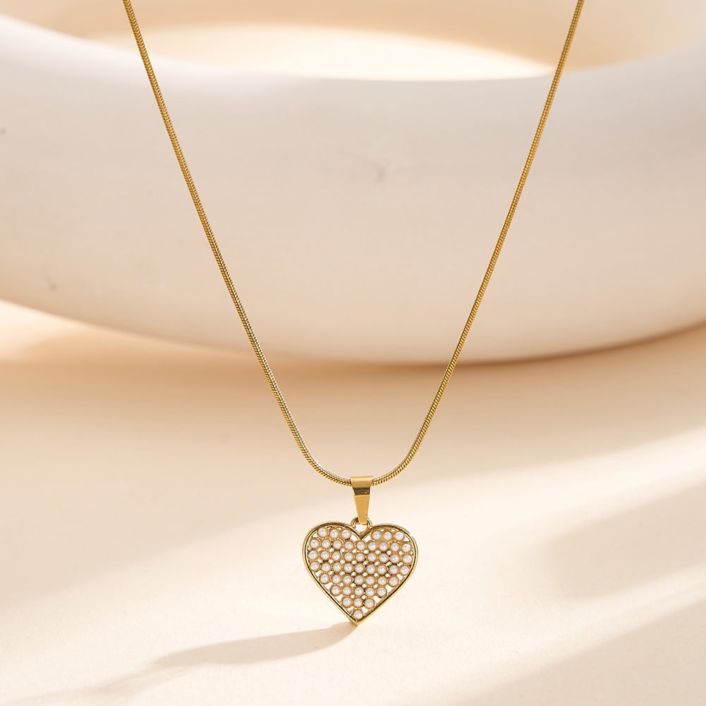 Dainty Micro-Pavé Shell Pearl Heart Pendant Necklace