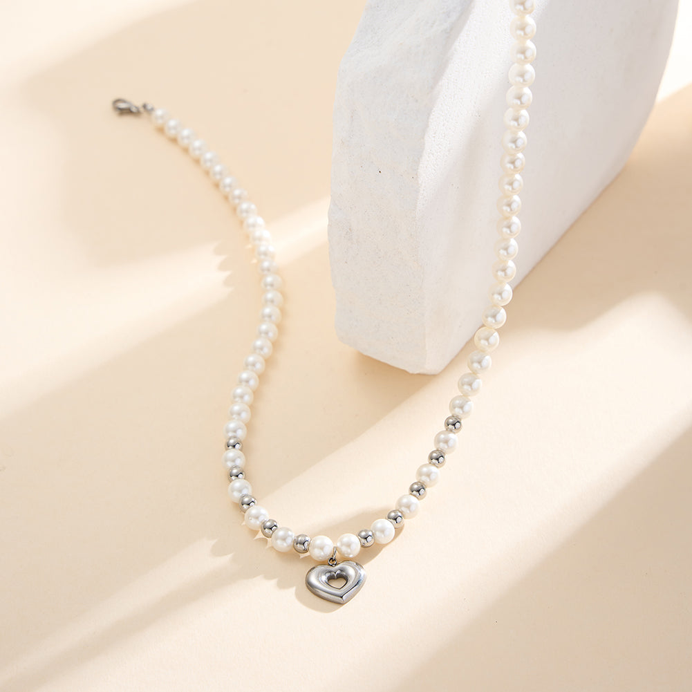 Coquette 3D Hollow Heart Shell Pearl Choker Necklace