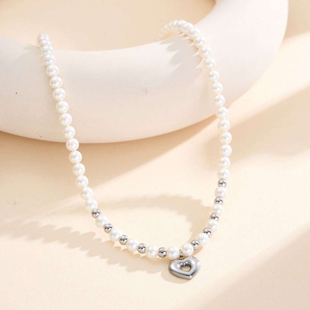 Coquette 3D Hollow Heart Shell Pearl Choker Necklace